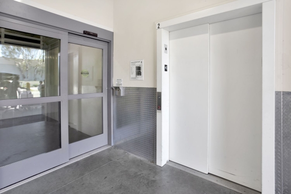 Facility photo: //images.sparefoot.com/medium/231923699430b7b2e1a.jpg