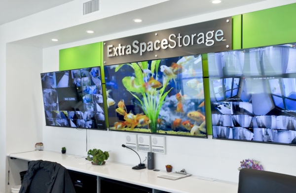 Facility photo: //images.sparefoot.com/medium/231923699430ba77d96.jpg