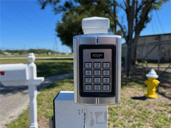 Storage Units at Extra Space Storage - 6134 - Clearwater - 62nd St - 14433 62nd Street North