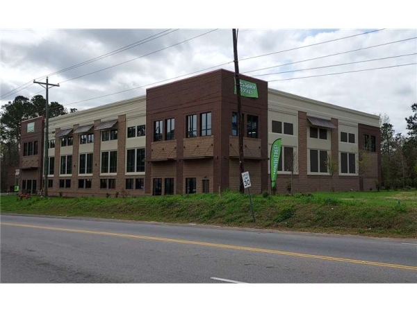 Facility photo: //images.sparefoot.com/medium/23195564e005cc2e705.jpg