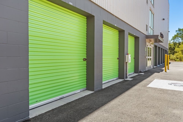 Facility photo: //images.sparefoot.com/medium/231987699431ab97da7.jpg