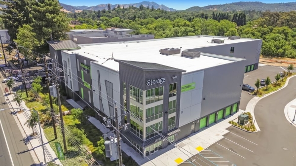 Facility photo: //images.sparefoot.com/medium/231987699431ad66635.jpg