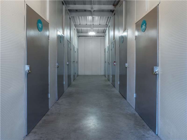 Facility photo: //images.sparefoot.com/medium/232034699431c61e0ea.jpg