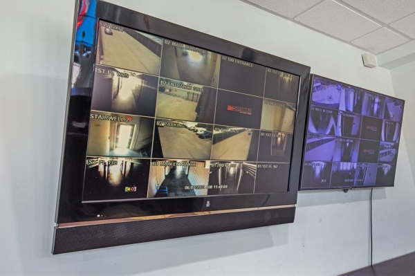 Facility photo: //images.sparefoot.com/medium/23212869943255a26bc.jpg