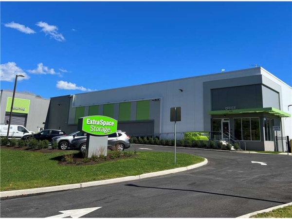 Facility photo: //images.sparefoot.com/medium/23222264e011e1e8abd.jpg