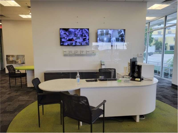 Facility photo: //images.sparefoot.com/medium/23225664e01324d7d54.jpg