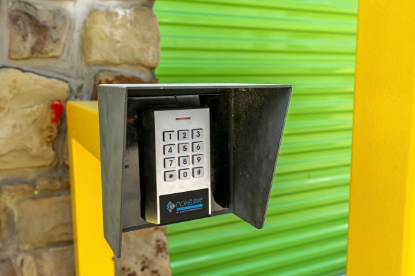 Facility photo: //images.sparefoot.com/medium/2322806994323f2f2e7.jpg