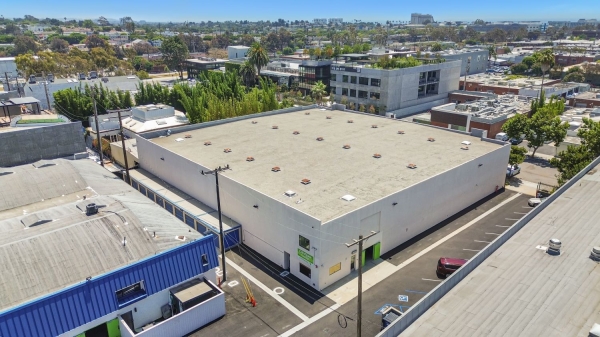 Facility photo: //images.sparefoot.com/medium/232296699432451e9f4.jpg