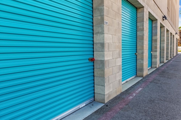 Facility photo: //images.sparefoot.com/medium/232322699432c48b40a.jpg