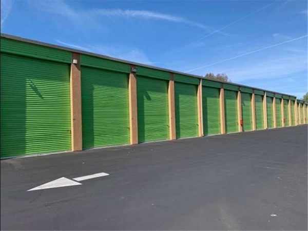 Facility photo: //images.sparefoot.com/medium/232341699432ebe4c36.jpg