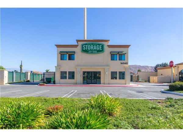 Facility photo: //images.sparefoot.com/medium/2323486994328705341.jpg