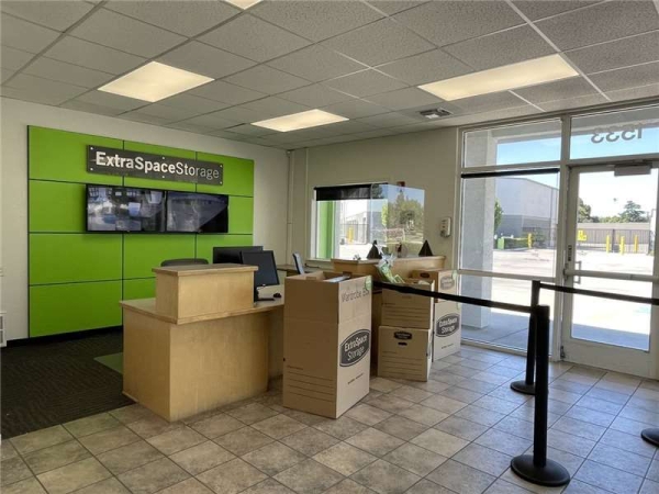 Facility photo: //images.sparefoot.com/medium/232349699432950a606.jpg