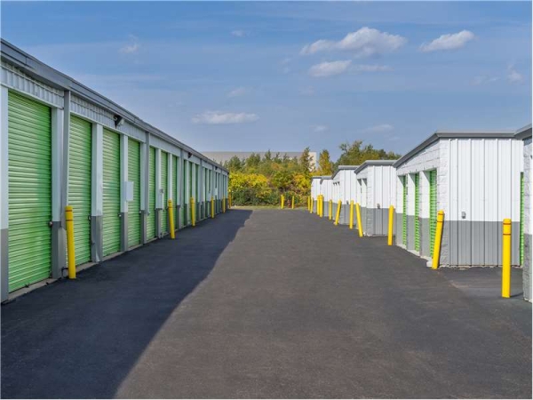 Storage Units at Extra Space Storage - 0307 - Troy - Coolidge Hwy - 1150 Coolidge Highway