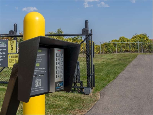 Storage Units at Extra Space Storage - 0307 - Troy - Coolidge Hwy - 1150 Coolidge Highway