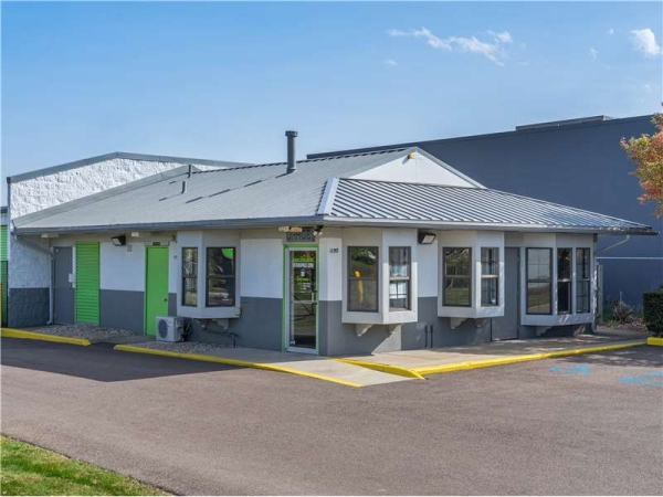 Storage Units at Extra Space Storage - 0307 - Troy - Coolidge Hwy - 1150 Coolidge Highway