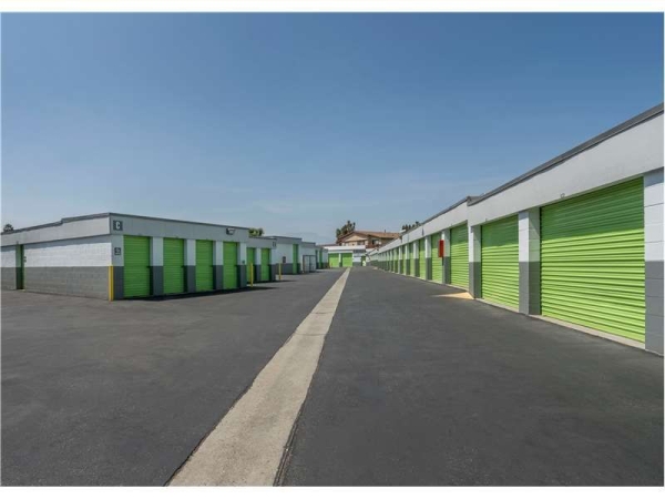 Facility photo: //images.sparefoot.com/medium/2323856994330c43860.jpg