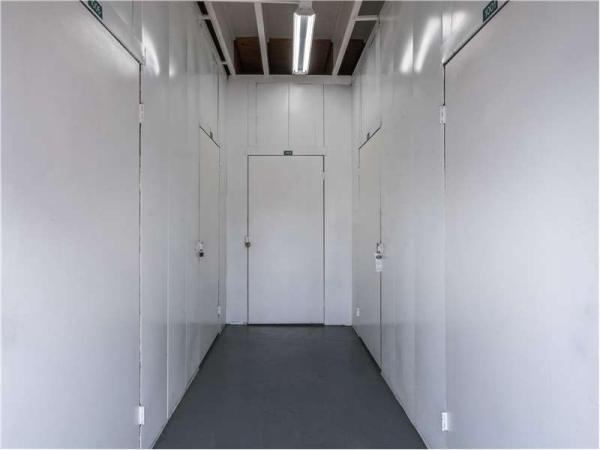 Facility photo: //images.sparefoot.com/medium/23238669943324c6727.jpg