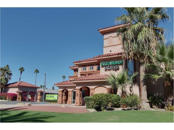 Facility photo: //images.sparefoot.com/medium/232440699433b3d0a49.jpg