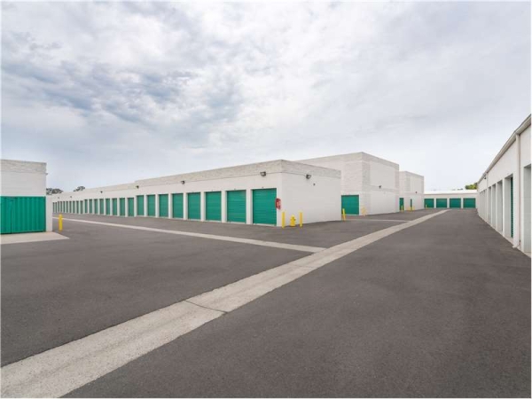 Facility photo: //images.sparefoot.com/medium/23244664e024137113a.jpg