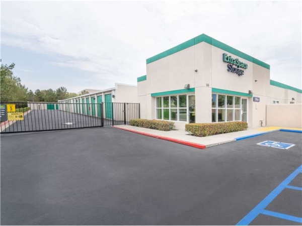 Facility photo: //images.sparefoot.com/medium/232447699433b962028.jpg