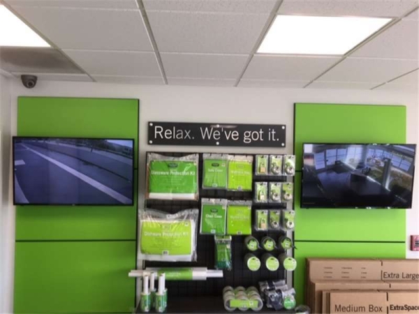 Facility photo: //images.sparefoot.com/medium/232447699433be22625.jpg