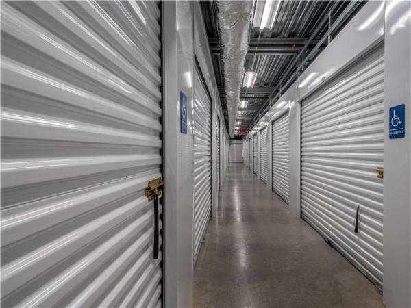 Storage Units at Extra Space Storage - 8817 - Naples - Davis Blvd - 8471 Davis Boulevard
