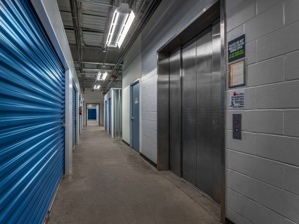 Storage Units at Extra Space Storage - 7256 - Jacksonville - Southpoint Pkwy - 6611 Southpoint Parkway