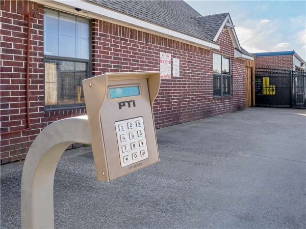 Storage Units at Extra Space Storage - 7282 - Mesquite - Big Town Blvd - 3003 Big Town Boulevard