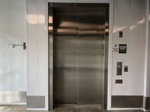 Storage Units at Extra Space Storage - 7243 - Pembroke Pines - Pines Blvd - 18900 Pines Boulevard