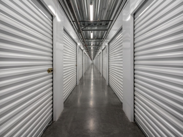 Facility photo: //images.sparefoot.com/medium/23264769943471598e4.jpg