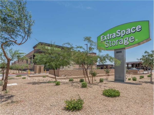 Storage Units at Extra Space Storage - 7259 - Phoenix - 16045 N Cave Creek Rd - 16045 North Cave Creek Road