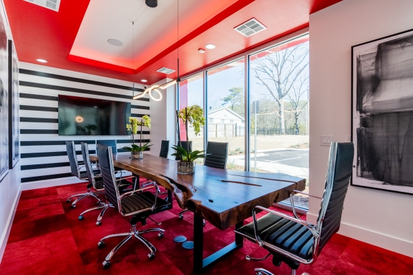 Facility photo: //images.sparefoot.com/medium/23268865ece342c837d.jpg