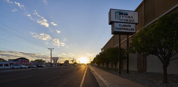 Facility photo: //images.sparefoot.com/medium/23270966fac939b4438.jpg