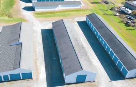 Facility photo: //images.sparefoot.com/medium/232753688ba5611a5c3.jpg