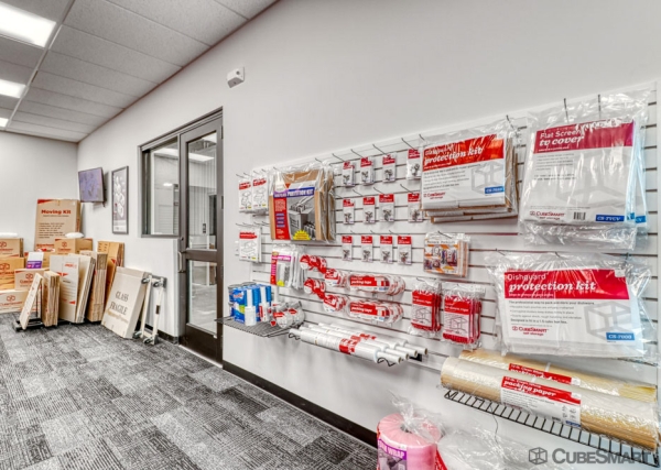 Facility photo: //images.sparefoot.com/medium/23279269787a939c9af.jpg