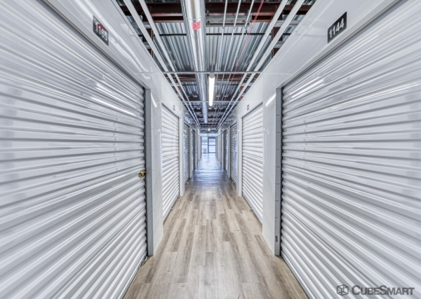 Facility photo: //images.sparefoot.com/medium/23282869dcb1c7d9704.jpg