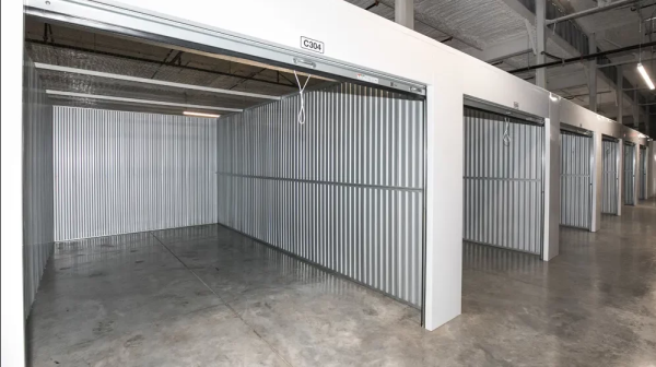 Facility photo: //images.sparefoot.com/medium/232860651dc263dbfbf.png
