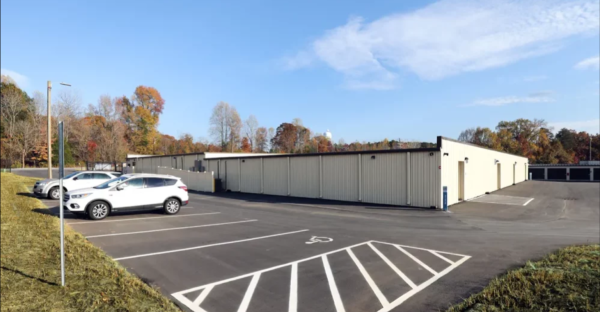 Facility photo: //images.sparefoot.com/medium/23286065cba8b662f8d.png