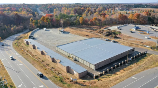 Facility photo: //images.sparefoot.com/medium/23286065cba8be9839e.png