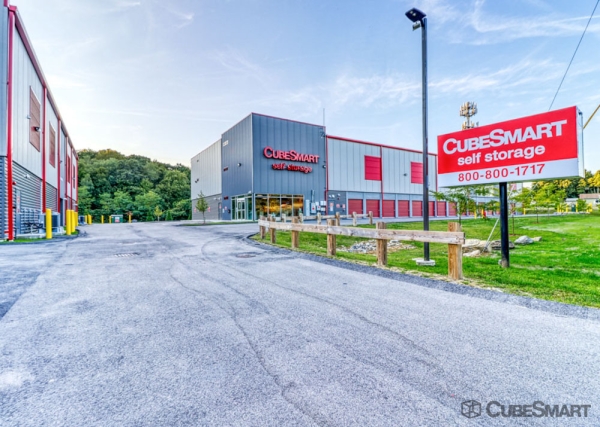 Facility photo: //images.sparefoot.com/medium/23288269dcb5f7c8672.jpg