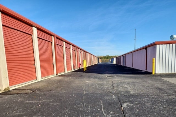 Facility photo: //images.sparefoot.com/medium/232903687b9b0a0004c.jpg