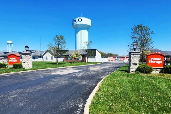 Facility photo: //images.sparefoot.com/medium/232903694016f3355c3.jpg