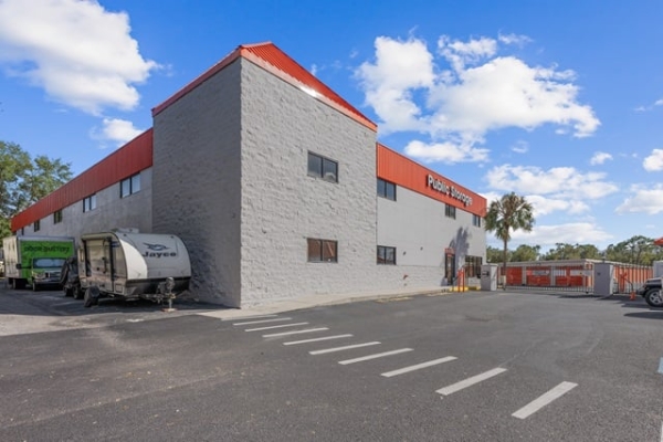 Storage Units at Public Storage - Valrico - 1035 Starwood Ave - 1035 Starwood Ave