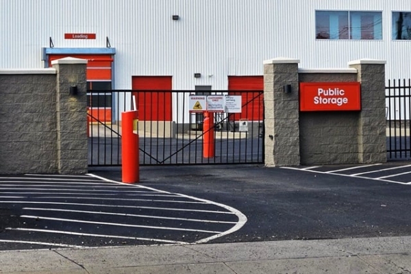 Facility photo: //images.sparefoot.com/medium/23292269f5fa0e739f6.jpg