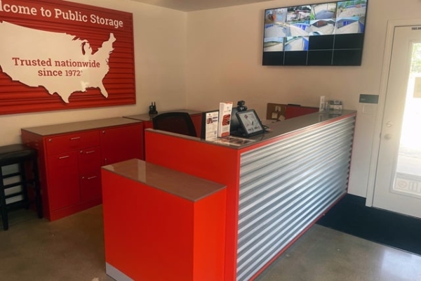 Storage Units at Public Storage - Lafayette - 3607 S 18th St - 3607 S 18th St