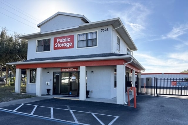 Storage Units at Public Storage - Orlando - 7628 Narcoossee Rd - 7628 Narcoossee Rd