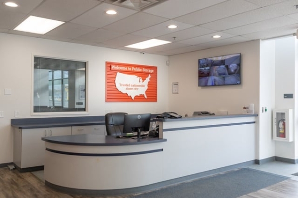 Facility photo: //images.sparefoot.com/medium/232931692315ef60bbe.jpg