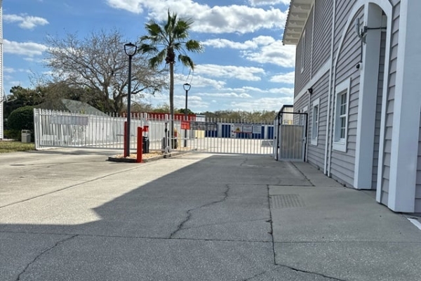 Facility photo: //images.sparefoot.com/medium/2329326884d2dd14546.jpg
