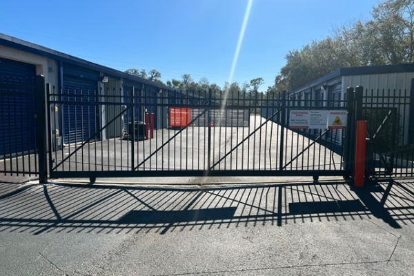 Storage Units at Public Storage - Spring Hill - 14900 County Line Rd - 14900 County Line Rd