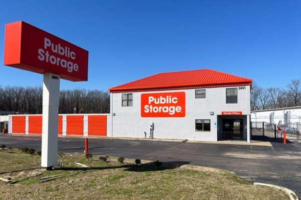 Facility photo: //images.sparefoot.com/medium/23295069f4aa16d595b.jpg